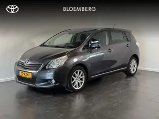 Toyota Verso 1.8 VVT-i Dynamic Business | Trekhaak | Panodak | Navigatie | Parkeersensoren |