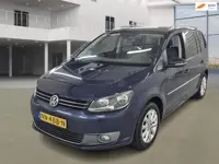 Volkswagen Touran 1.6 TDI Highline BlueMotion NAVI PSENSOR TREKHAAK 2 X SLEUTELS
