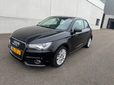 Audi A1 1.6 TDI weinig km nieuwe apk !!!!
