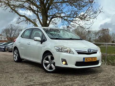 Toyota Auris 1.8 Full Hybrid Executive | JBL + Leder + Navi + Clima + Cruise nu €4.975,-!!