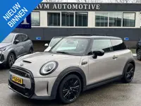 Mini Mini 2.0 Cooper S Yours 178pk Facelift! | Stuur- & stoelverwarming | Camera | Panoramadak | Ada