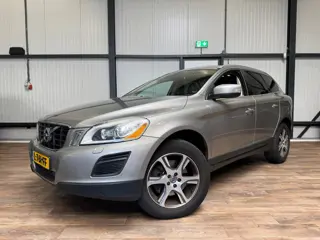 Volvo XC60 2.0 D3 Summum / AUTOMAAT / PANO / NAVI / CRUISE /
