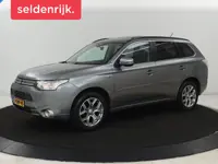 Mitsubishi Outlander 2.0 PHEV Instyle | 1e eigenaar | Leder | Stoelverwarming | Schuifdak | Camera |
