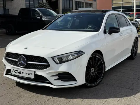 Mercedes-Benz A-klasse 250 Premium Plus AMG-Pakket l Sfeerverlichting l Widescreen