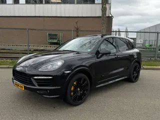 Porsche Cayenne 4.8 GTS