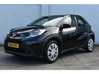 Toyota Aygo X 1.0 VVT-i MT Play 72 pk | Adaptive Cruise Control | Achteruitrijcamera |  Handmatige A