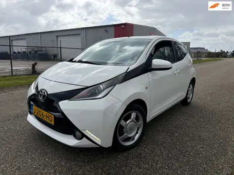 Toyota Aygo 1.0 VVT-i x-wave AIRCO/APK 3-2027/CAMERA