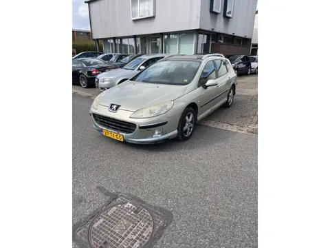 Peugeot 407 SW 1.8-16V XR Pack LET OP: Auto heeft lekke koppakking Zo mee,is beperkt rijdbaar,Apk 24