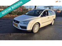 Ford Focus Wagon 1.6-16V Champion BAK LICHT HOORBAAR