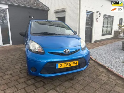 Toyota Aygo 1.0 VVT-i Now 1e Eigenaar Airco, dealer ond, 5 deurs.