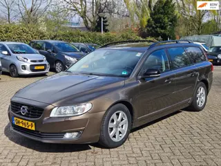 Volvo V70 2.0 D4 AUTOMAAT|181PK|Euro6|Clima|NAVI|Camera|Stoelverwarming|NAP|Trekhaak|NW APK 03-2027!