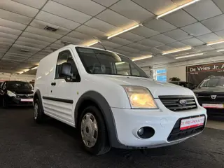 Ford Transit Connect T200S 1.8 TDCi Trend. Nwe apk, airco, trekhaak, BT en meer!