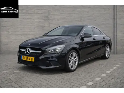 Mercedes-Benz CLA-Klasse 180 Edition 1 Automaat | Leder |