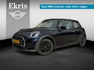 MINI 3-deurs Cooper C Classic Uitvoering | 	Premium Plus Pakket | Glazen panoramadak | Comfort Acces