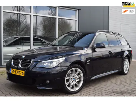 BMW 5-serie Touring 525xi Business Line Edition II | Automaat | Pano | Leder | APK 3-2027