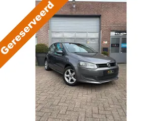 Volkswagen Polo 1.4-16V Highline Stoelverwarming voor / GERESERVEERD!!