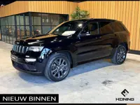 Jeep Grand Cherokee 3.6 S-Limited. Pano. Apple-carplay. Trekhaak. Adaptive Cruise. 76000 km.