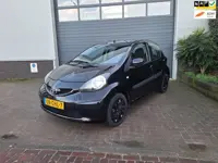 Toyota Aygo | 1.0-12V + | Leuke kilometerstand |