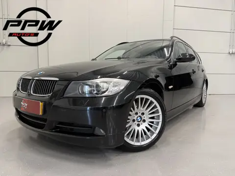 BMW 3 Serie Touring 325i High Exe 6-CILINDER/LEER-SPORT/XENON/TREKHAAK/STOELVERW/ECC/CRUISE/BLUETOOT