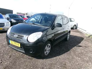 Kia Picanto 1.1 X-clusive (bj 2010)