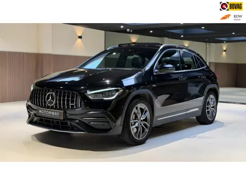 Mercedes-Benz GLA-klasse AMG 35 4Matic Pano|Memory|Camera|Stoelverwarming|ACC