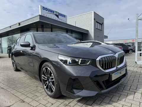 BMW 5 Serie Touring 530e xDrive M Sport Trekhaak | Stuurverw. | Harman Kardon | Adapt. Cruise
