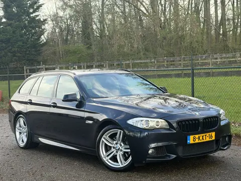 BMW 5-serie Touring 520i /M-pakket/Xenon/Pano/Navi/Automaat/