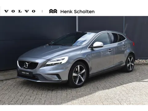 Volvo V40 T3 Automaat Polar+ Sport | Panoramadak | Achteruitrijcamera | Navigatie | Stoelverwarming 