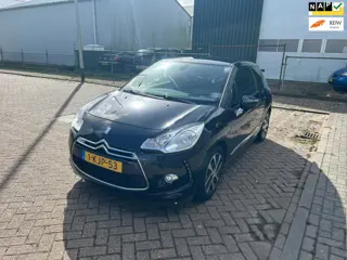 Citroen DS3 1.2 VTi So Chic Navi Cruise Clima Pdc Achter