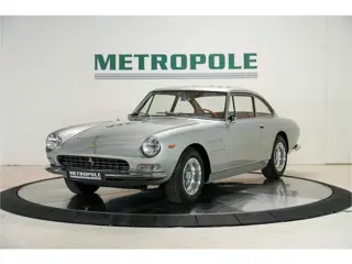 Ferrari 330 GT M0888 (bj 1965)