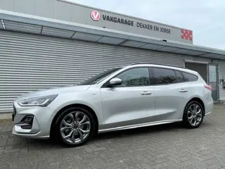 Ford Focus Wagon 1.0 EcoBoost Hybrid ST Line | APPLE CARPLAY EcoBoost Hybrid ST Line | Navigatie | C