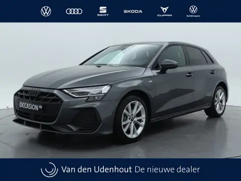 Audi A3 Sportback 40 TFSI e 204PK S edition | Camera | Stoelverwarming | Zwart optiek |