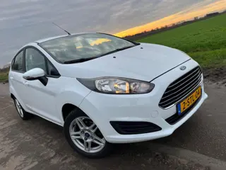 Ford Fiesta 1.0 Style / 5 drs - 2013