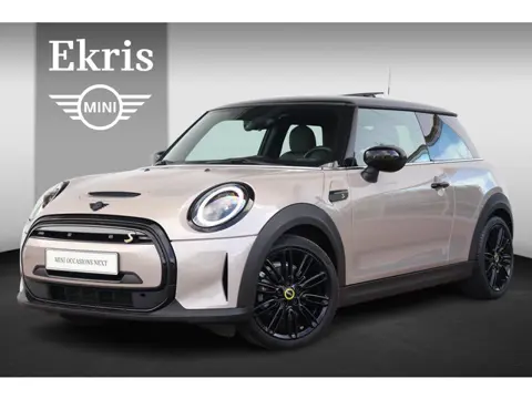 Mini Mini Electric MINI Electric Collection 33 kWh / Pano Dak / Stuur & Stoelverwarming / Comfort Ac