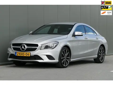 Mercedes-Benz CLA-klasse 200 Prestige Stoelverwarming Sportstoelen Cruise