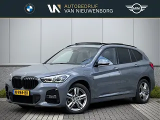 BMW X1 xDrive25e M-Sport | Facelift | Panoramadak | Trekhaak  | Adaptive Cruise | HUD | Lederen Spor