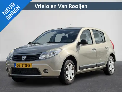 Dacia Sandero 1.2 Ambiance | Airco | elektrische ramen voor | radio-CD/MP3 speler | Vaste trekhaak| 