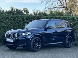 BMW X5 xDrive50e | M-Sport | 22" | Panorama | Trekhaak | Soft-Close | 360 Cam | Adapt. Led | Comfort