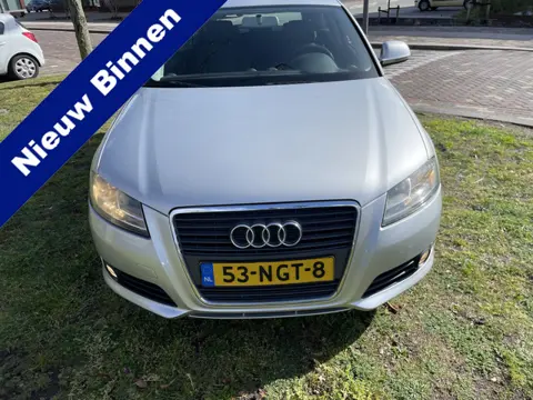 Audi A3 1.6 Attraction Business Edition Uniek mooi nap met nog de sterke 1.6 motor Zie foto’s