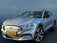 Ford Mustang Mach-E BJR 2021 AWD 75 kWh 270 PK 360° CAMERA | STOEL-STUURVERWARMING | KEYLESS | LEDER
