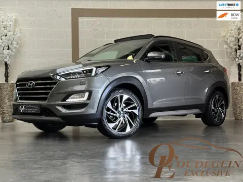 Hyundai Tucson 1.6 T-GDI Premium Plus / TREKHAAK / CARPLAY / PANO / 360 CAMERA / DODEHOEK / STOELVER