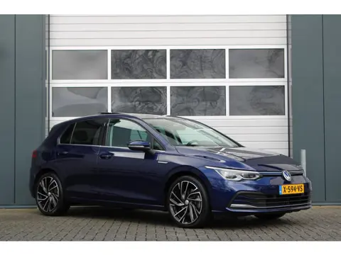 Volkswagen Golf 1.5 eTSI 150pk DSG ACC/Virtual/Panodak/Stoel&Stuurverwarming/PDCv+a/Carplay/Android/