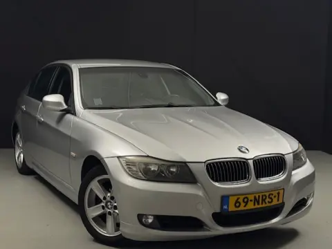 BMW 3 Serie 318i Business Line *AUTOMAAT*NAVI (bj 2009)