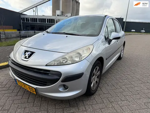 Peugeot 207 1.4-16V Color-line