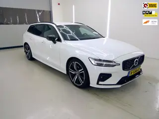 Volvo V60 2.0 B3 R-Design+Navigatie+Volleder+19"lmv+apple-carplay =SUPER/ ORIG/NL+DEALER