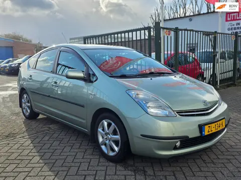 Toyota Prius 1.5 VVT-i 2e eigenaar volledig dealer onderhouden achteruit camera stoelverwarming crui