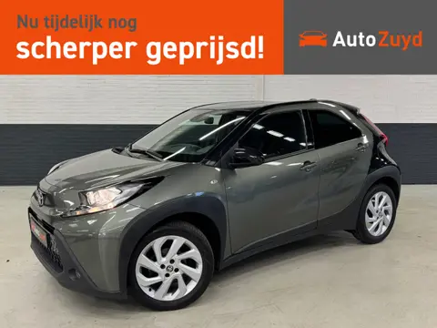 Toyota Aygo X 1.0 VVT-i MT Play / Camera / Carplay / Stoelverwarming