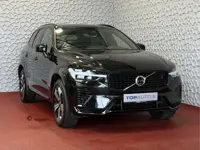 Volvo XC60 2.0 T6 350PK PHEV AWD PLUS DARK + LONG RANGE PANO HARMAN-KARDON 360CAM ELEK.KLEP STUUR/ST