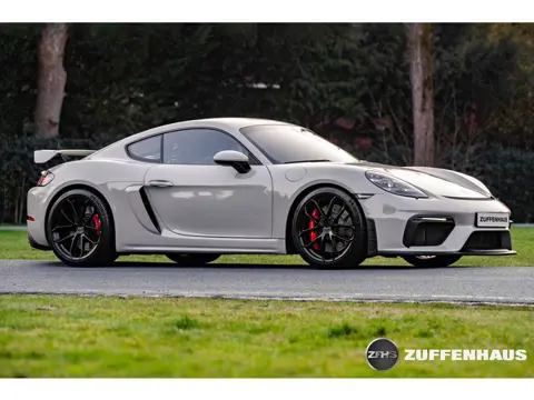 Porsche 718 GT4 4.0 Clubsport PPF Bose LED Leder dash