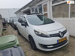 Renault Grand Scénic 1.5 dCi Bose 7x persoons met panoramadak